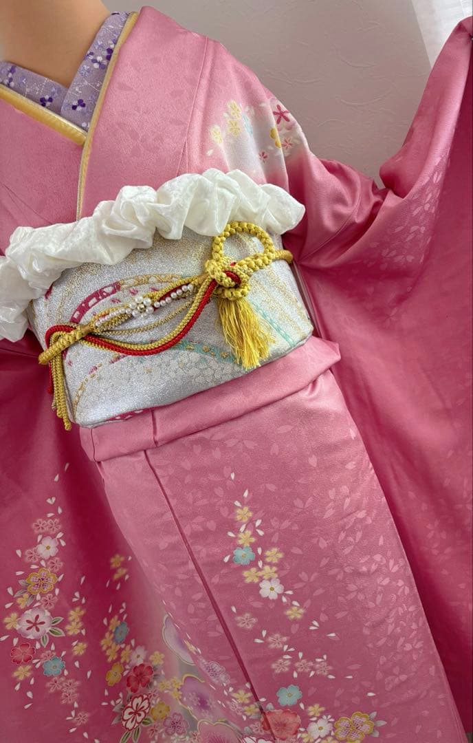 振袖フルセット　長襦袢付き　ピンク 桜　振袖 成人式に　刺繍有り