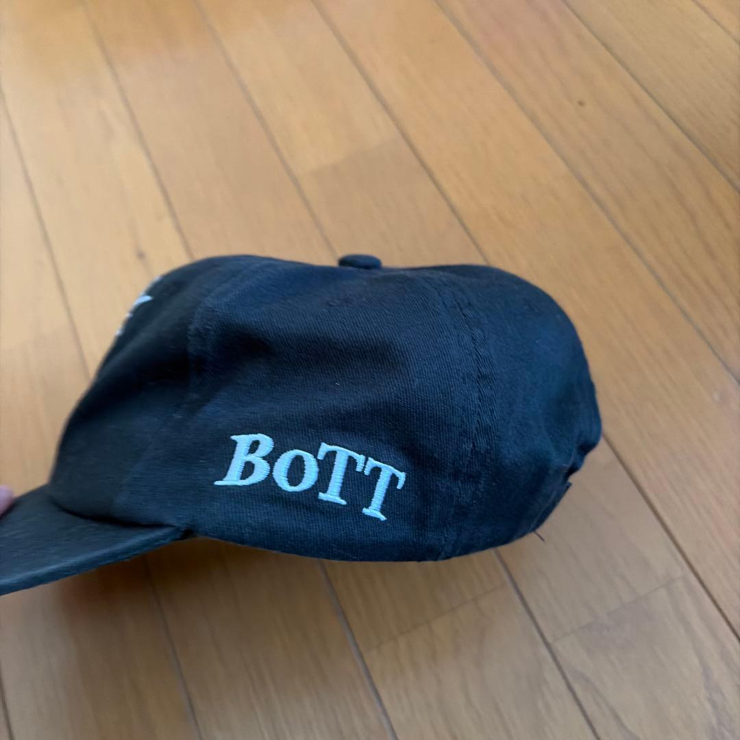 今日中に購入で本日発送！　Bott 刺繍ロゴキャップ ブラック