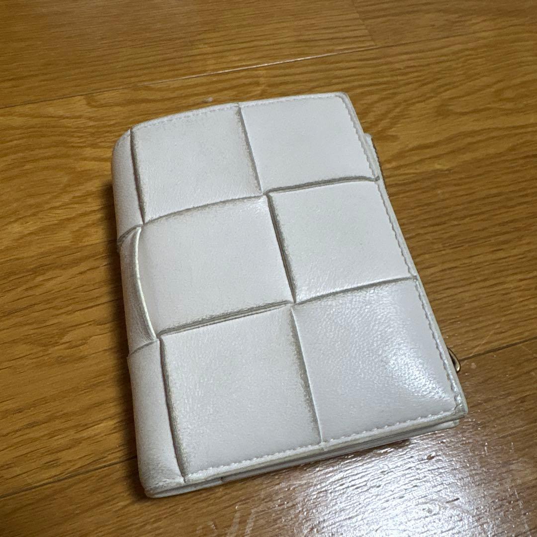 BOTTEGA VENETA ホワイト 白 二つ折り財布
