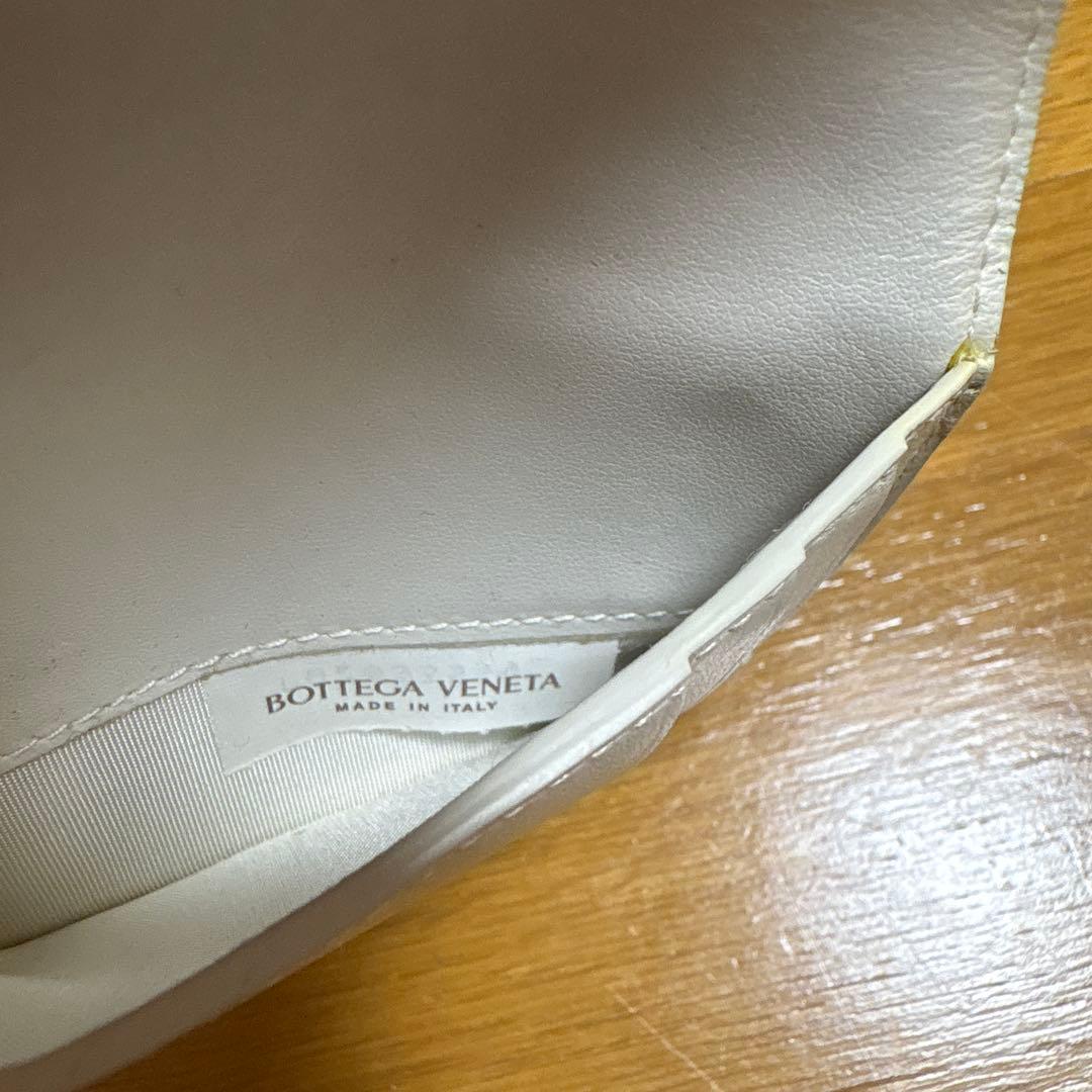 BOTTEGA VENETA ホワイト 白 二つ折り財布