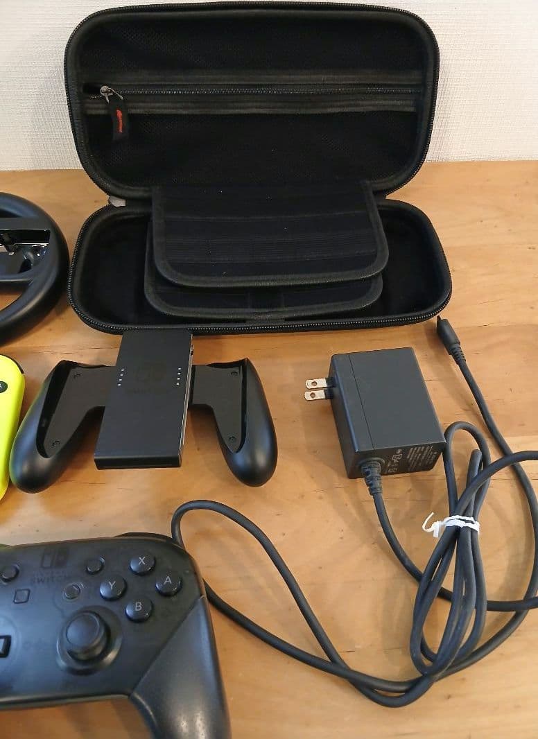 中古NintendoSwitch本体その他付属品セット※訳ありです