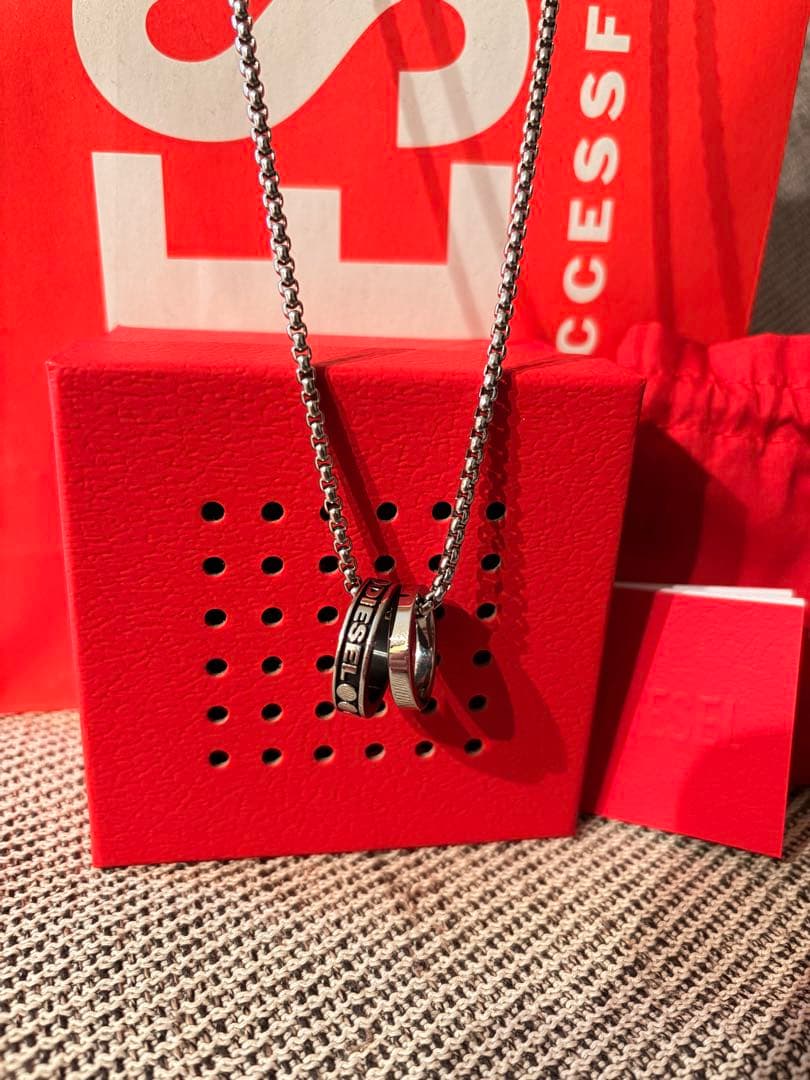 【美品】DIESEL ダブルリングネックレス