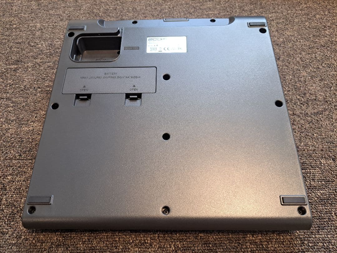 【美品】ZOOM LiveTrak L-8 デジタルミキサー
