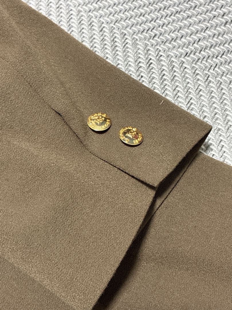 極美品 レオナール 日本製 Lサイズ ジャケット 金ボタン 豹柄 ブラウン